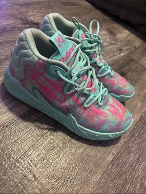 Puma Kids Teal and Pink Patterned Sneakers